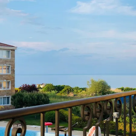 1 Bed Sea View Atia